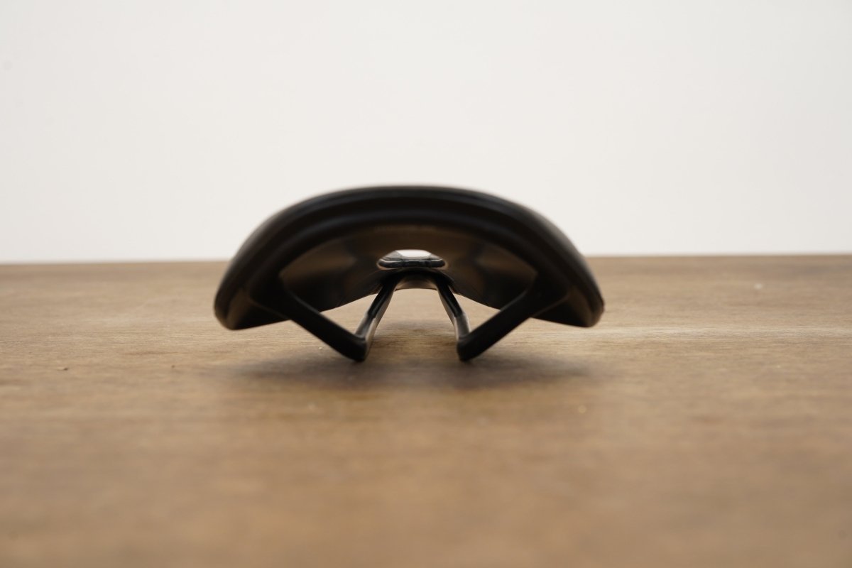 140mm Fizik Argo Vento 00 Carbon Rail Road Saddle 139g