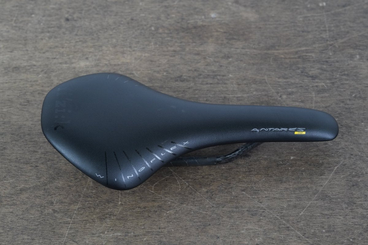 140mm (Regular) Fizik Antares 00 Carbon Road Saddle 145g