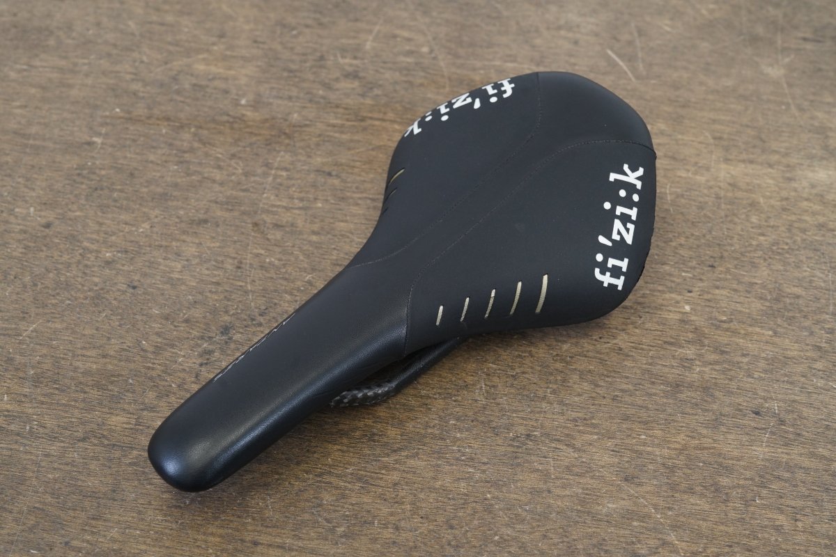 140mm (Regular) Fizik Antares R3 Carbon Rail Road Saddle 162g