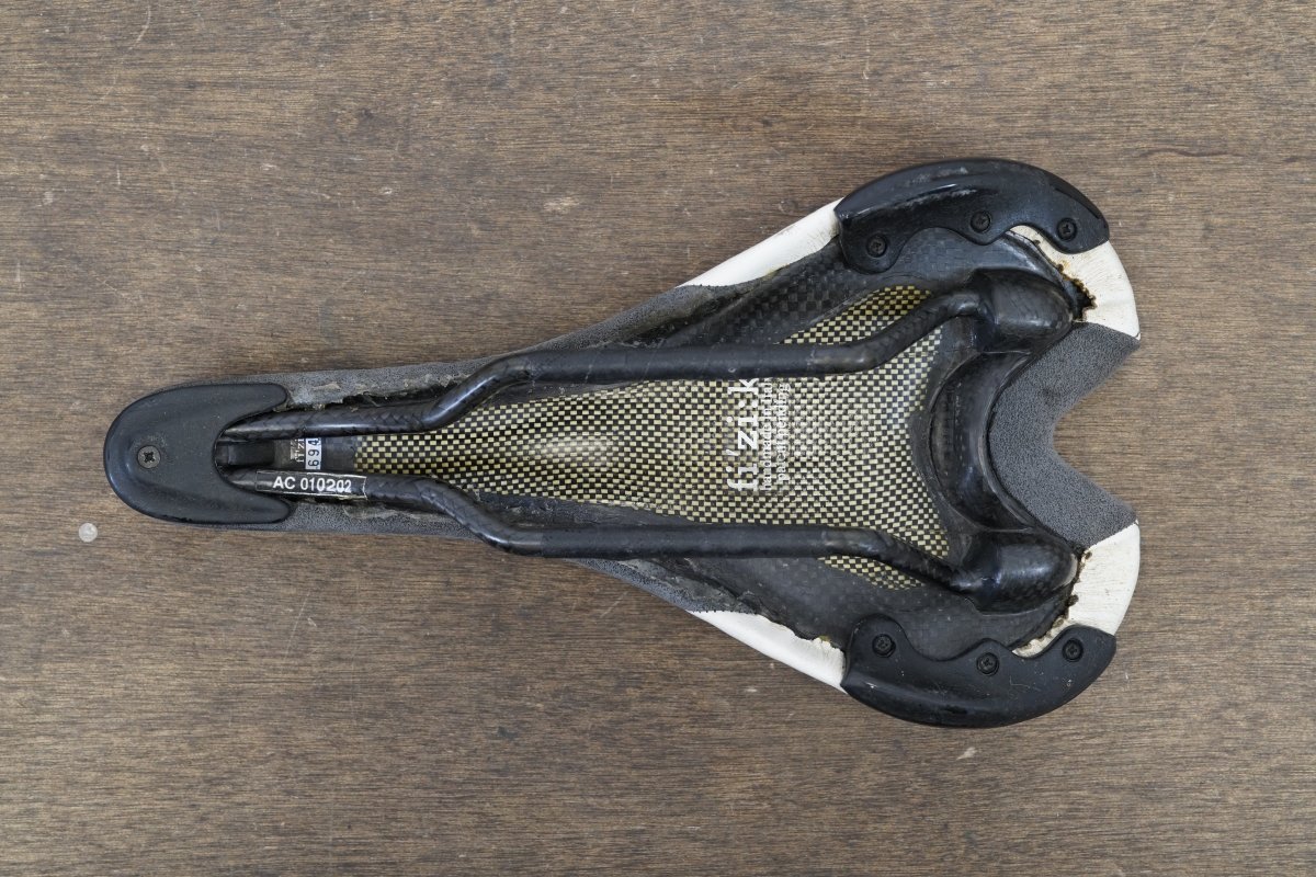 142mm Fizik Aliante XM Carbon Rail Road Saddle 228g