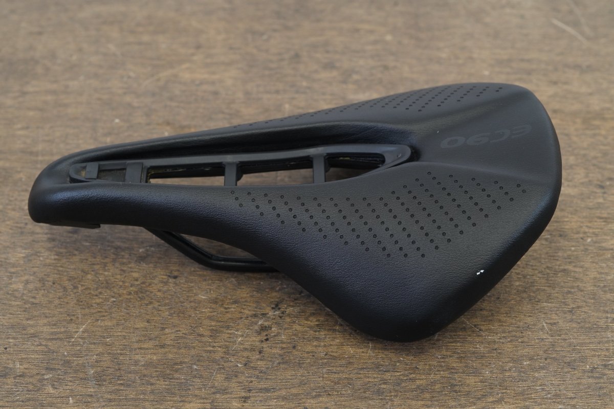 142mm Generic "EC90" Road Bike Saddle 227g