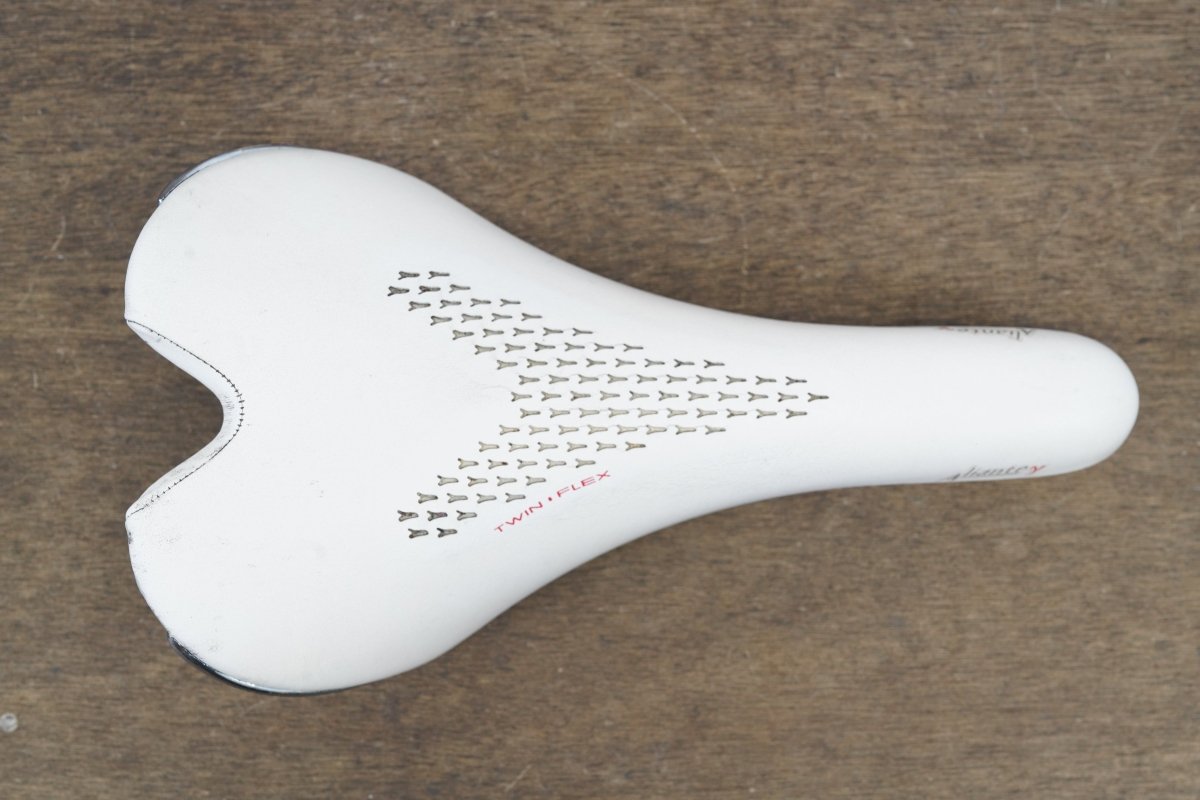 143mm Fizik Aliante Gamma Kium Rail Carbon Road Saddle 264g