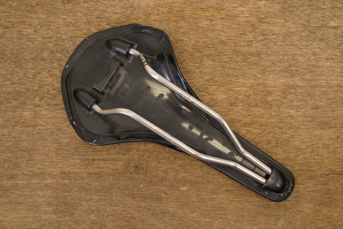 143mm Fizik Antares VS Kium Rail Road Saddle 220g