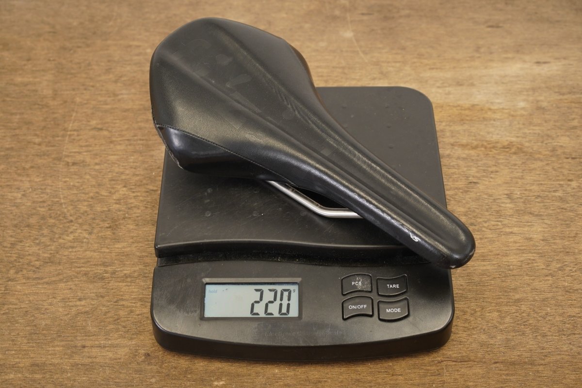143mm Fizik Antares VS Kium Rail Road Saddle 220g
