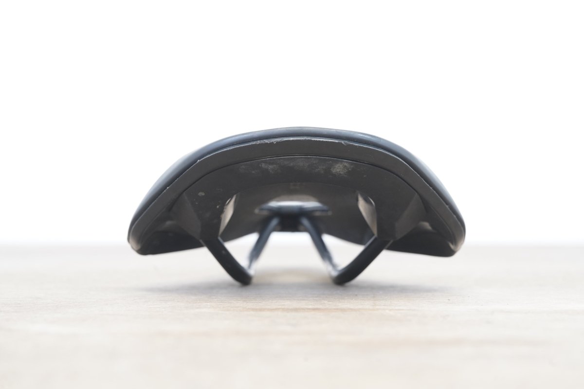 143mm Fizik Argo Vento R5 S-Alloy Rail Road Saddle 236g