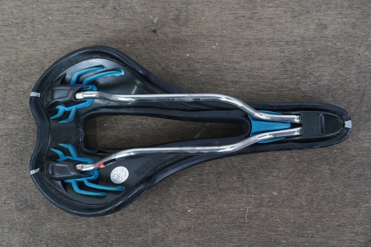 143mm Selle Italia SLR Max Gel Flow Ti 316 Rail Road Saddle 259g