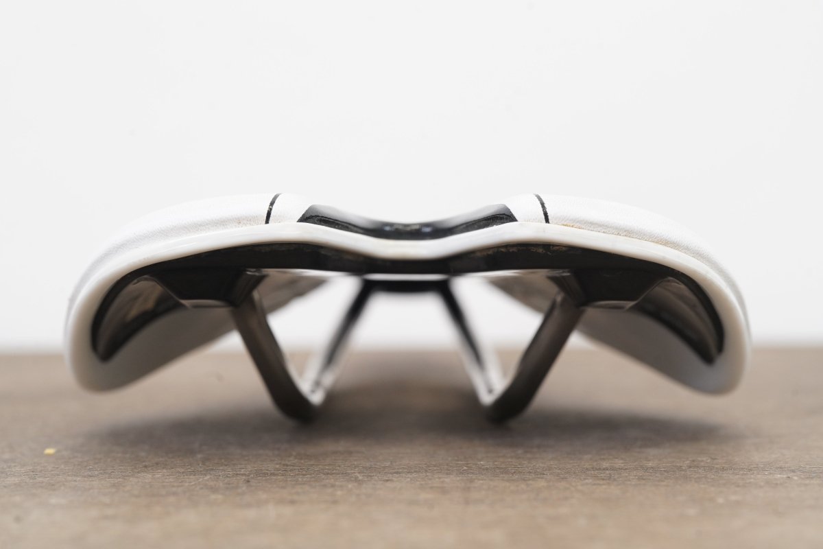 143mm Specialized Toupe Gel Expert Titanium Rail Road Saddle 217g