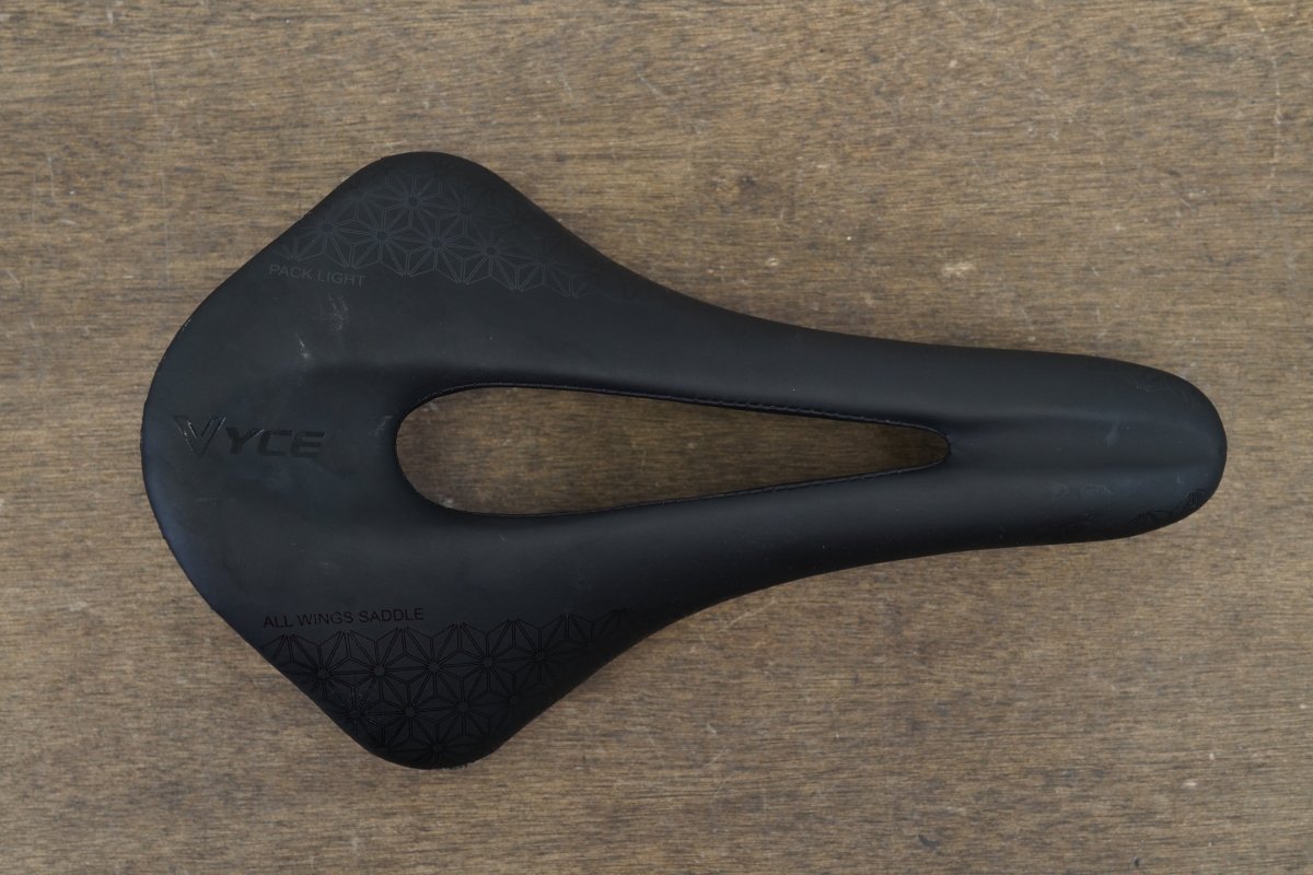 144mm VYCE Pack Light Carbon Rail Road Bike Saddle 123g