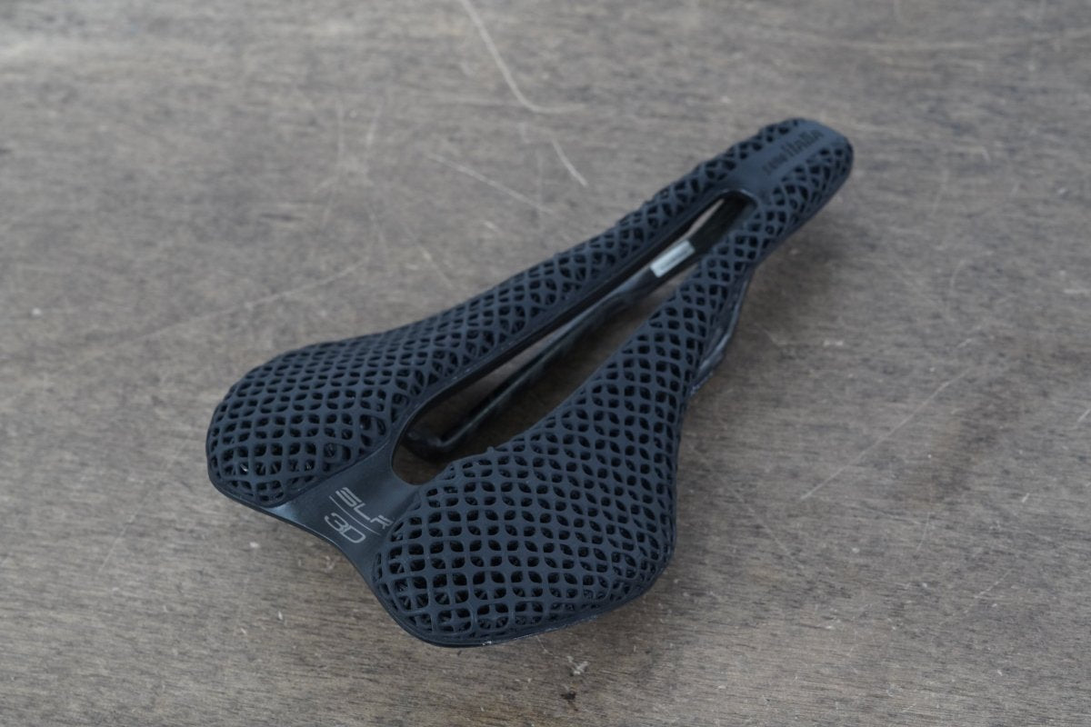 145mm Selle Italia SLR 3D Carbonio Superflow Boost Carbon Rail Road Saddle 172g