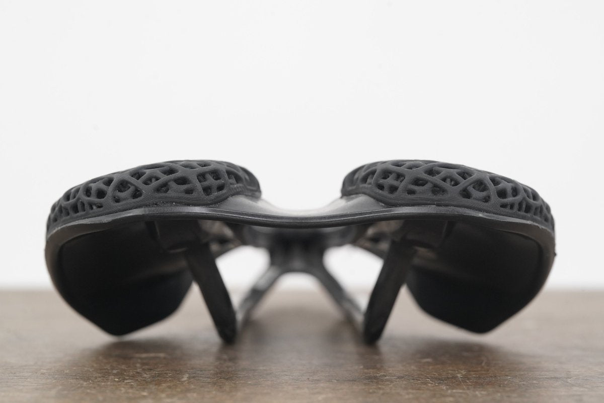 145mm Selle Italia SLR 3D Carbonio Superflow Boost Carbon Rail Road Saddle 172g