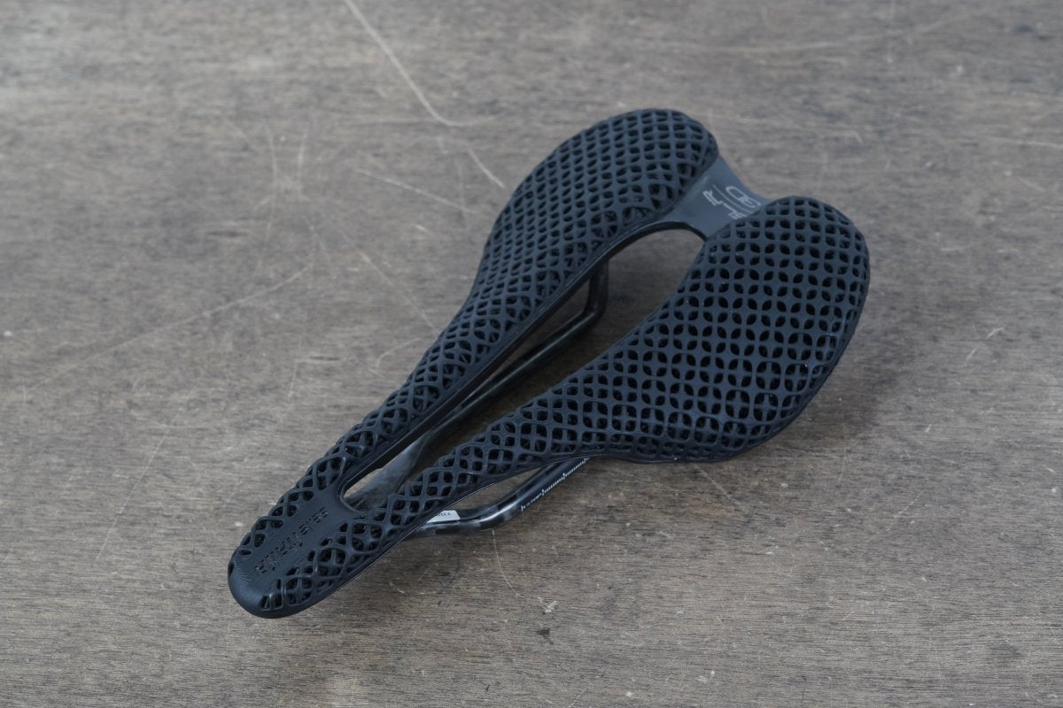 145mm Selle Italia SLR 3D Carbonio Superflow Boost Carbon Rail Road Saddle 172g