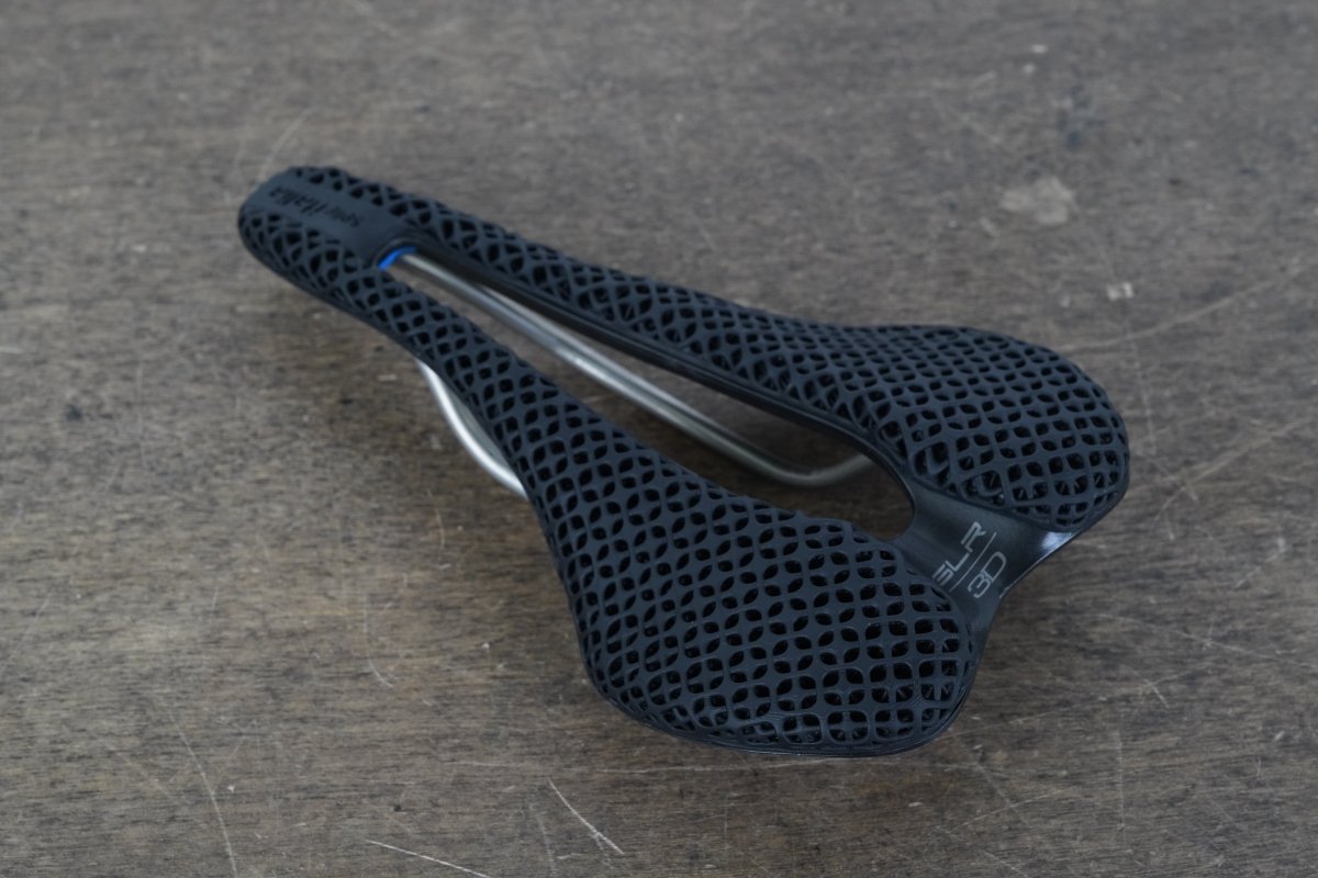 145mm Selle Italia SLR 3D Superflow Boost Titanium Rail Road Saddle 212g