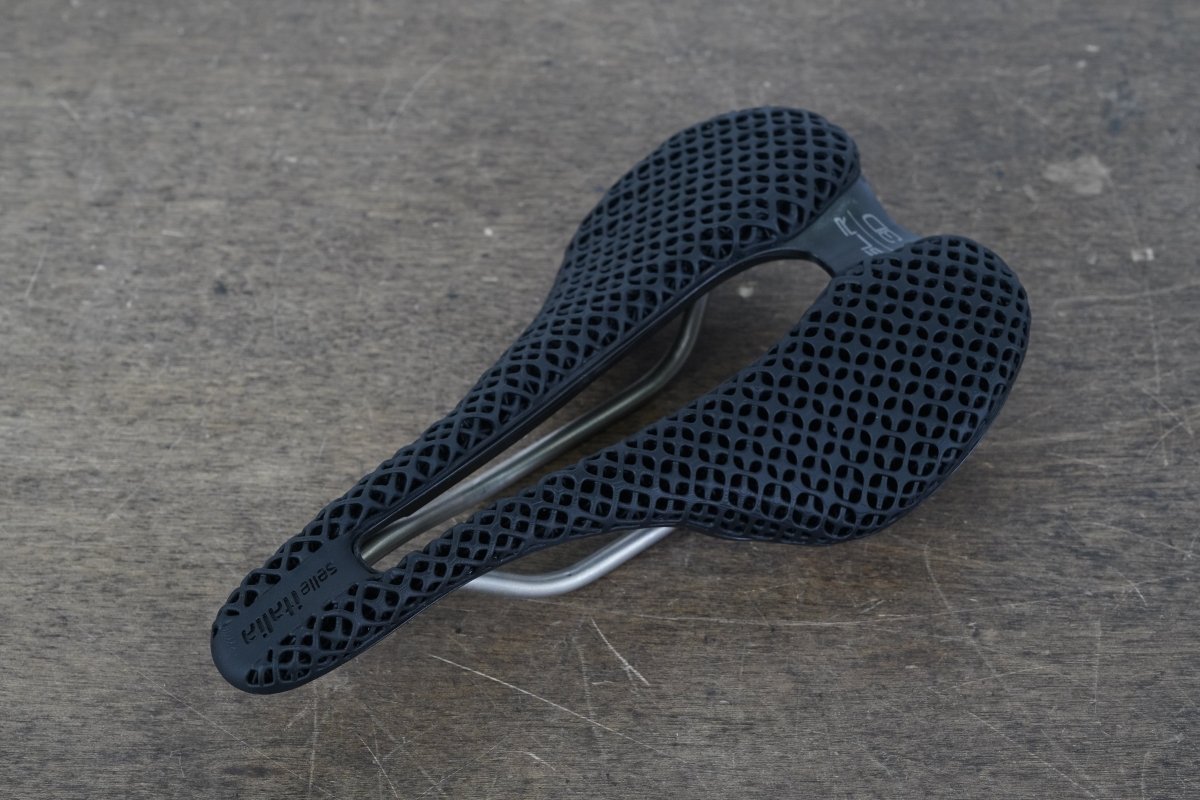 145mm Selle Italia SLR 3D Superflow Boost Titanium Rail Road Saddle 212g