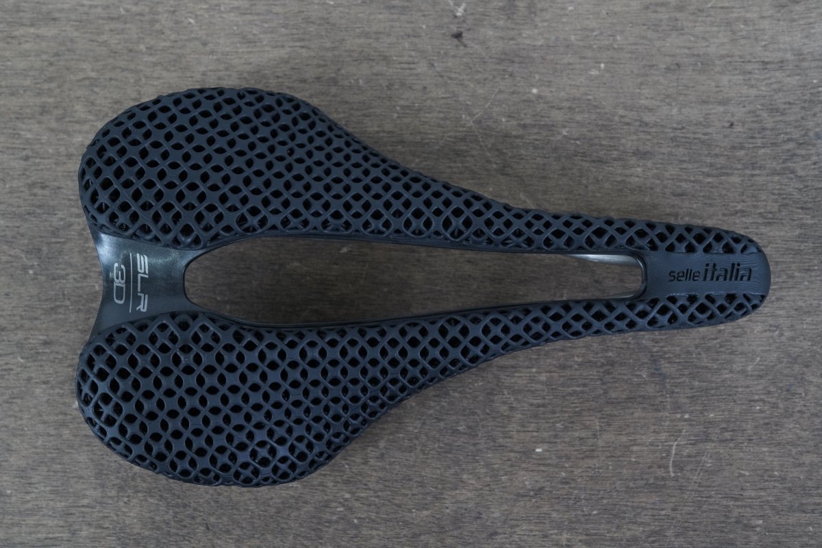 145mm Selle Italia SLR 3D Superflow Boost Titanium Rail Road Saddle 212g