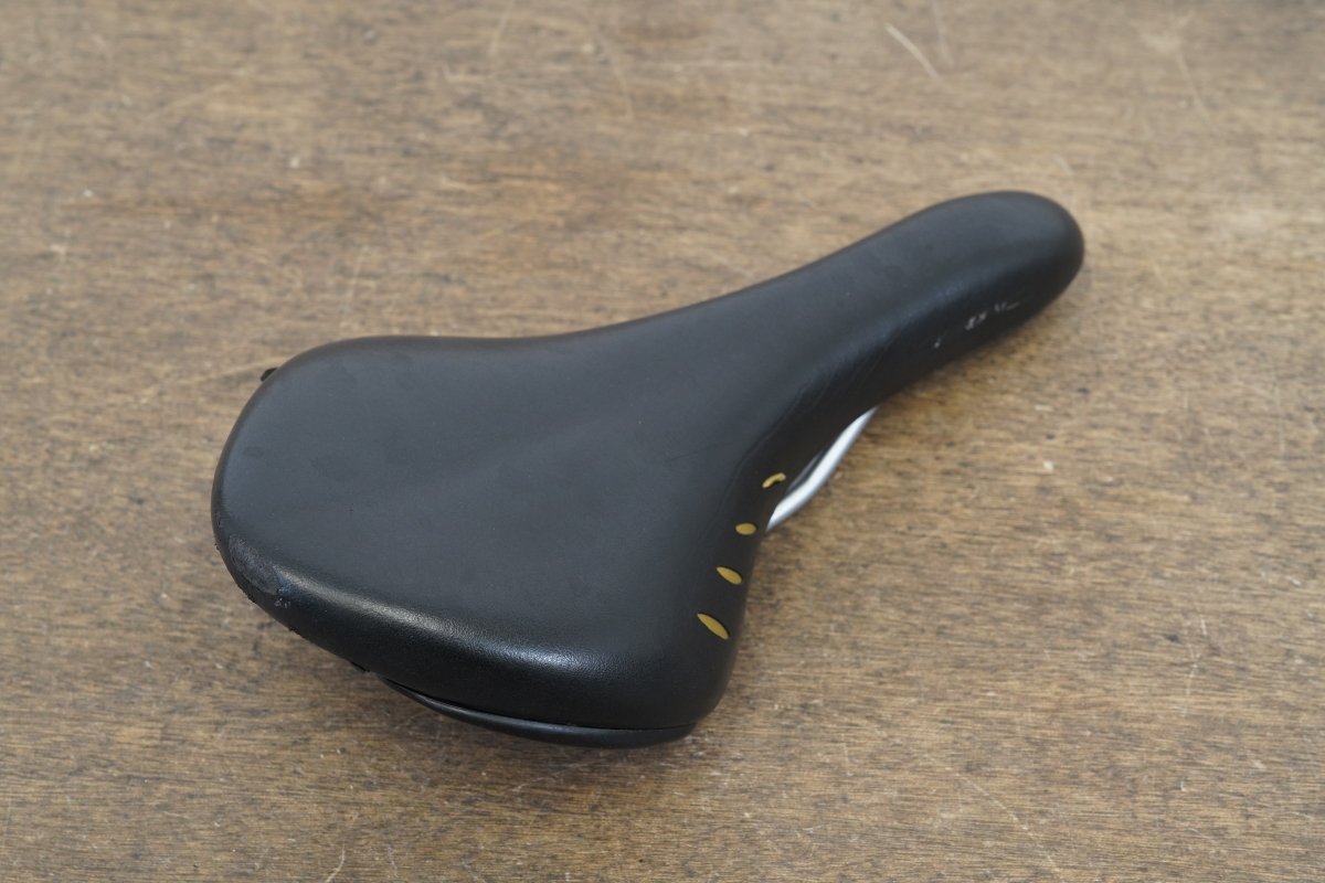 147mm Fizik Rondine Cr-Mo Rail Road Saddle 302g