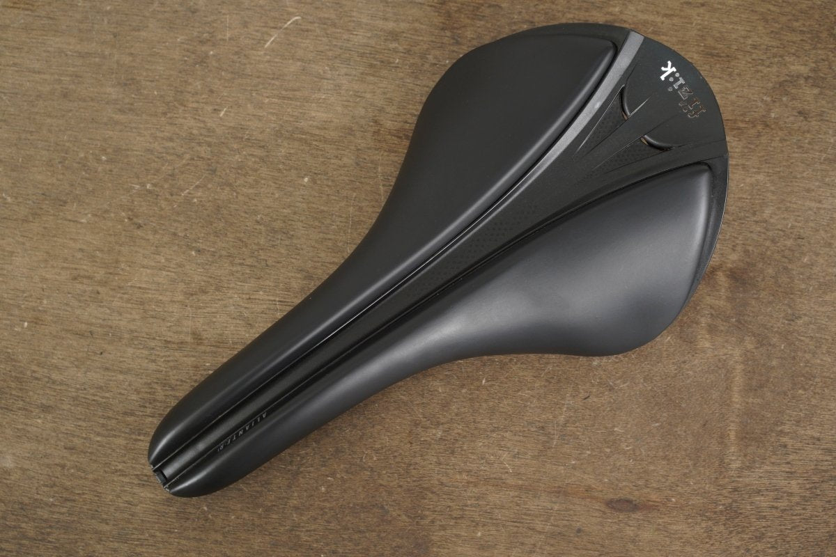 148mm (Large) Fizik Aliante Versus Evo R1 Carbon Rail Road Saddle 190g