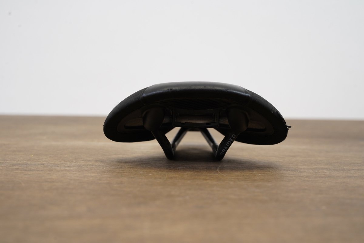 150mm (Large) Fizik Antares R1 Carbon Rail Road Saddle 167g