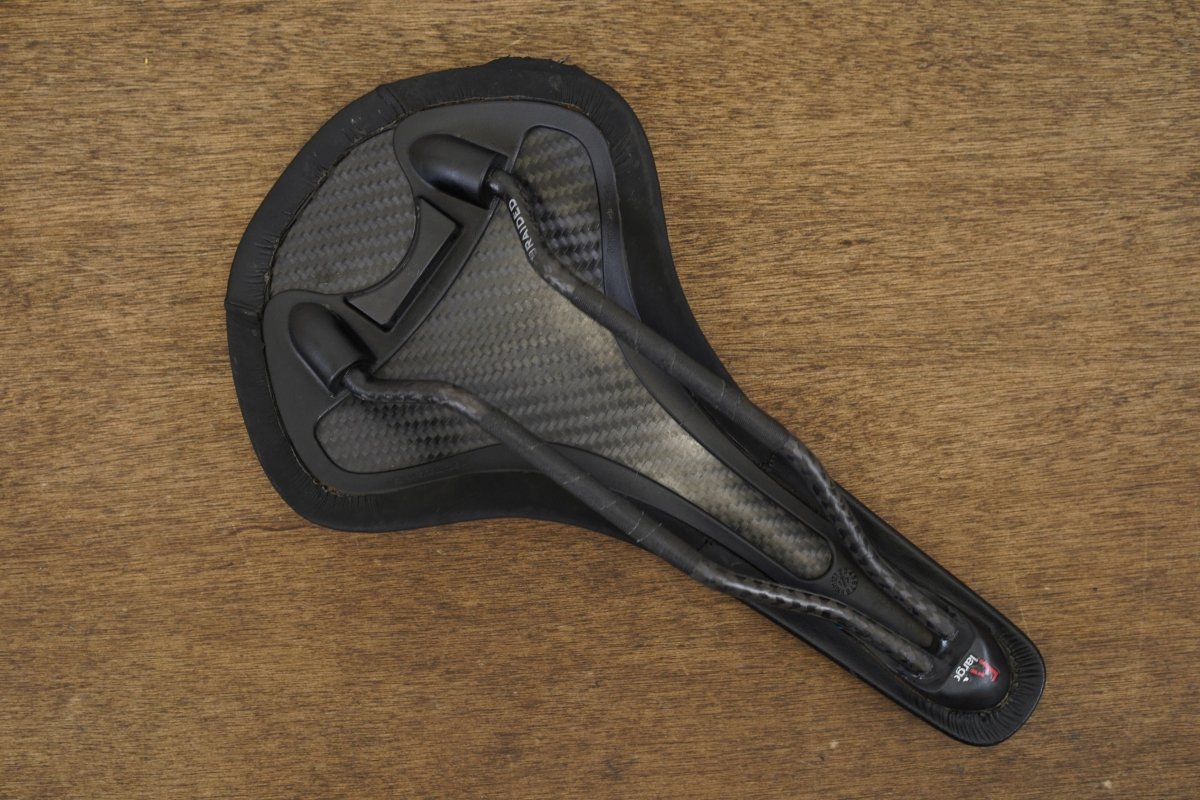 150mm (Large) Fizik Antares R1 Carbon Rail Road Saddle 167g