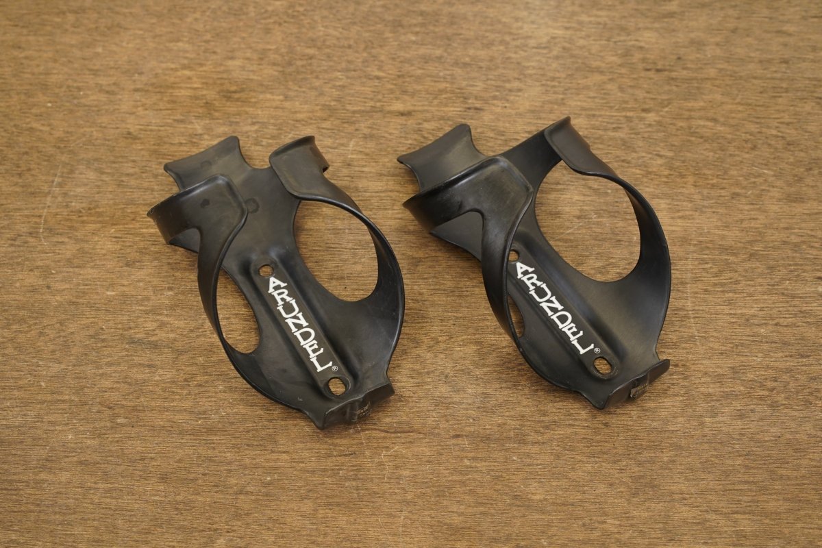 (2) Arundel Dave-O Carbon Water Bottle Cages 65g