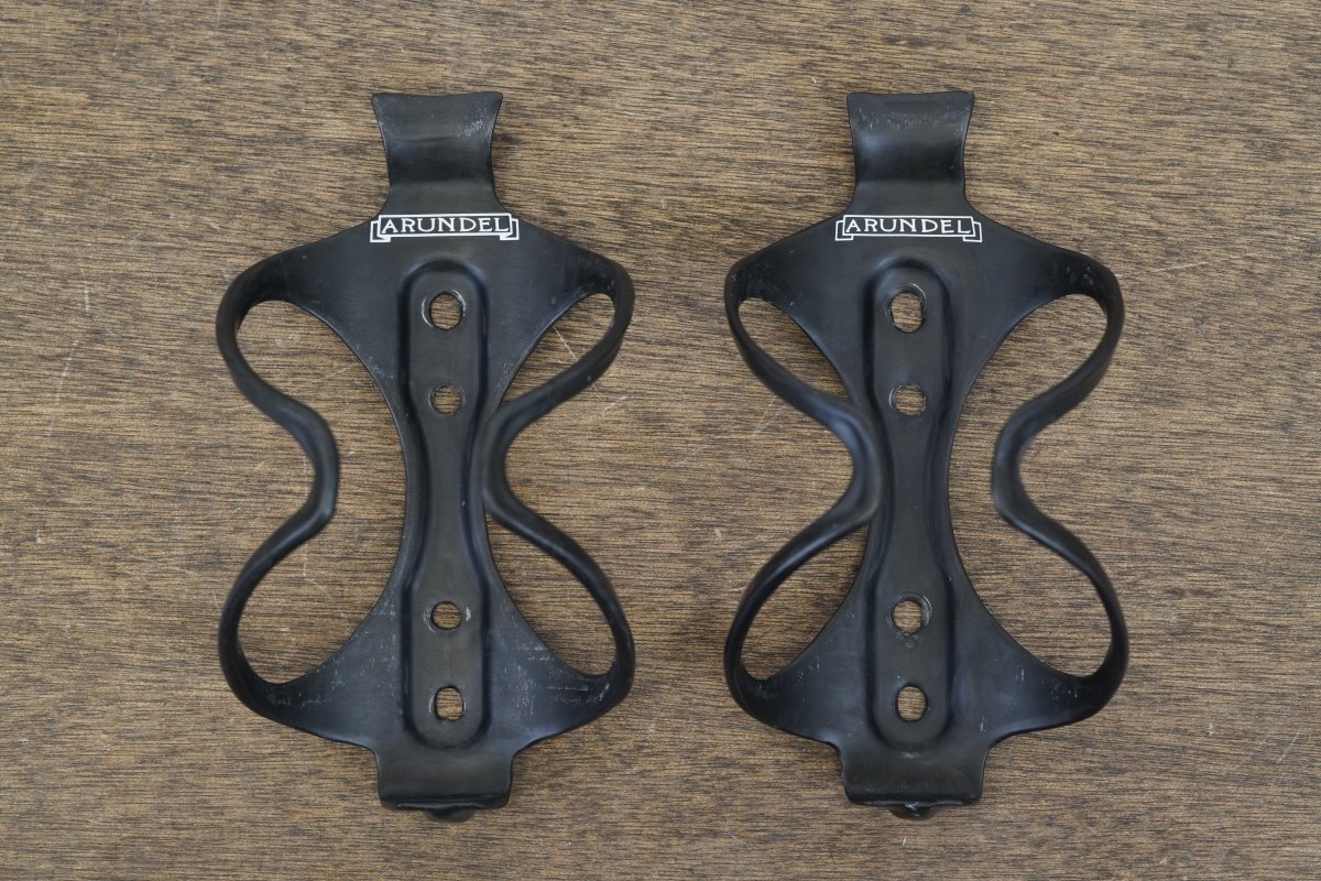 (2) Arundel Mandible Carbon Water Bottle Cages 50g