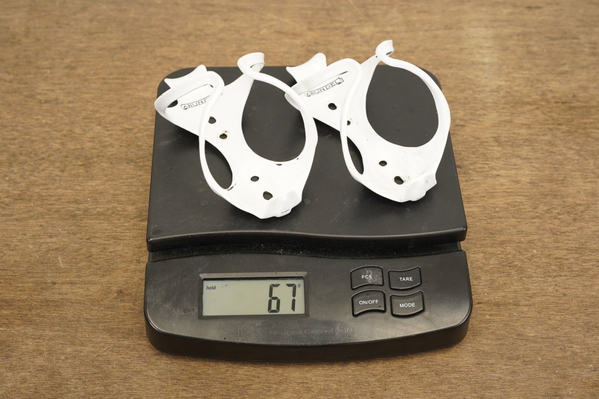 (2) Arundel Mandible Carbon Water Bottle Cages 67g