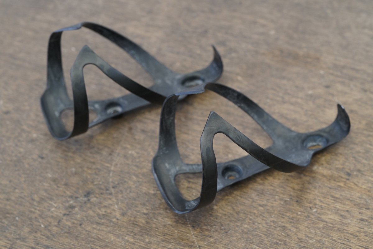 (2) Carbon Water Bottle Cages 32g