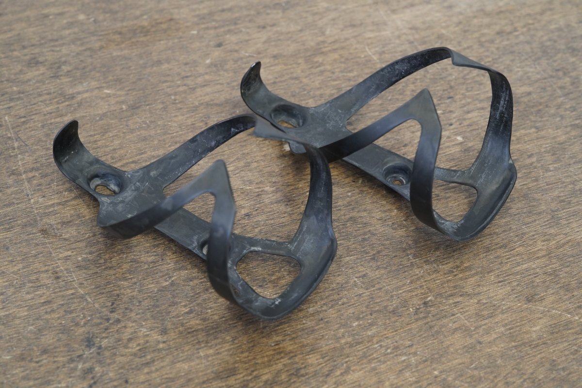 (2) Carbon Water Bottle Cages 32g