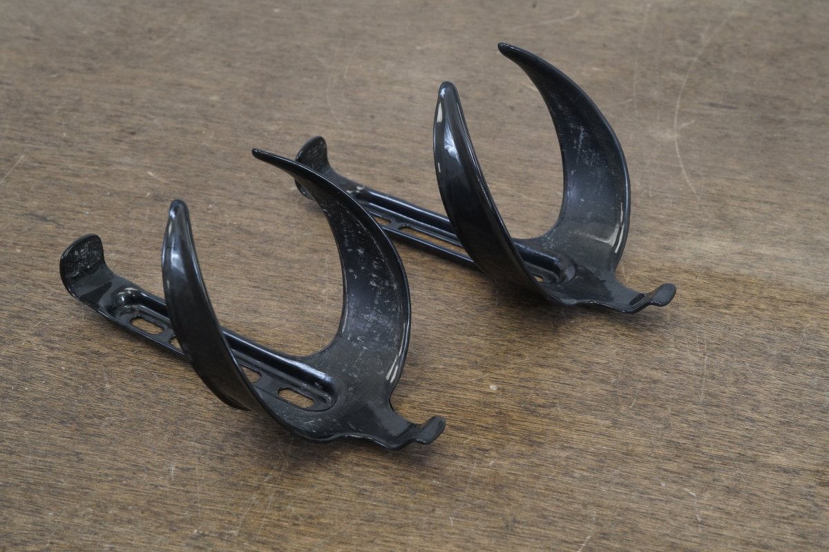 (2) Carbon Water Bottle Cages