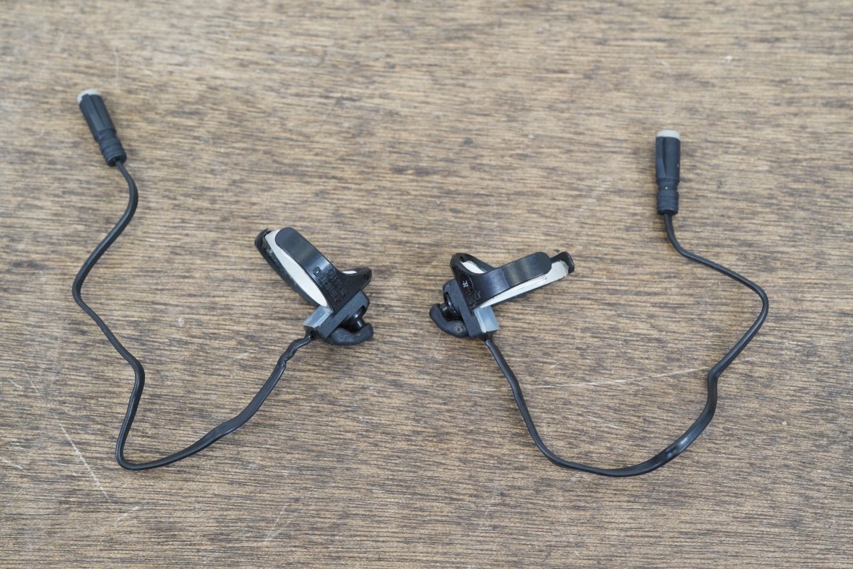 (2) Shimano SW-R610 Di2 Sprint Shifters