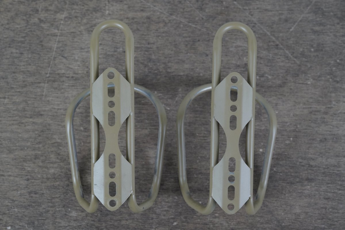 (2) Wolf Tooth Morse Cage Titanium Water Bottle Cages 66g