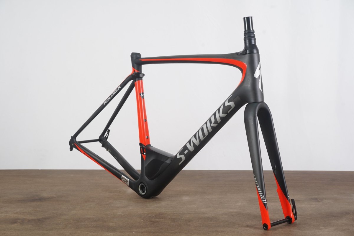 2017 56cm Specialized S-WORKS Roubaix Future Shock Carbon Disc
