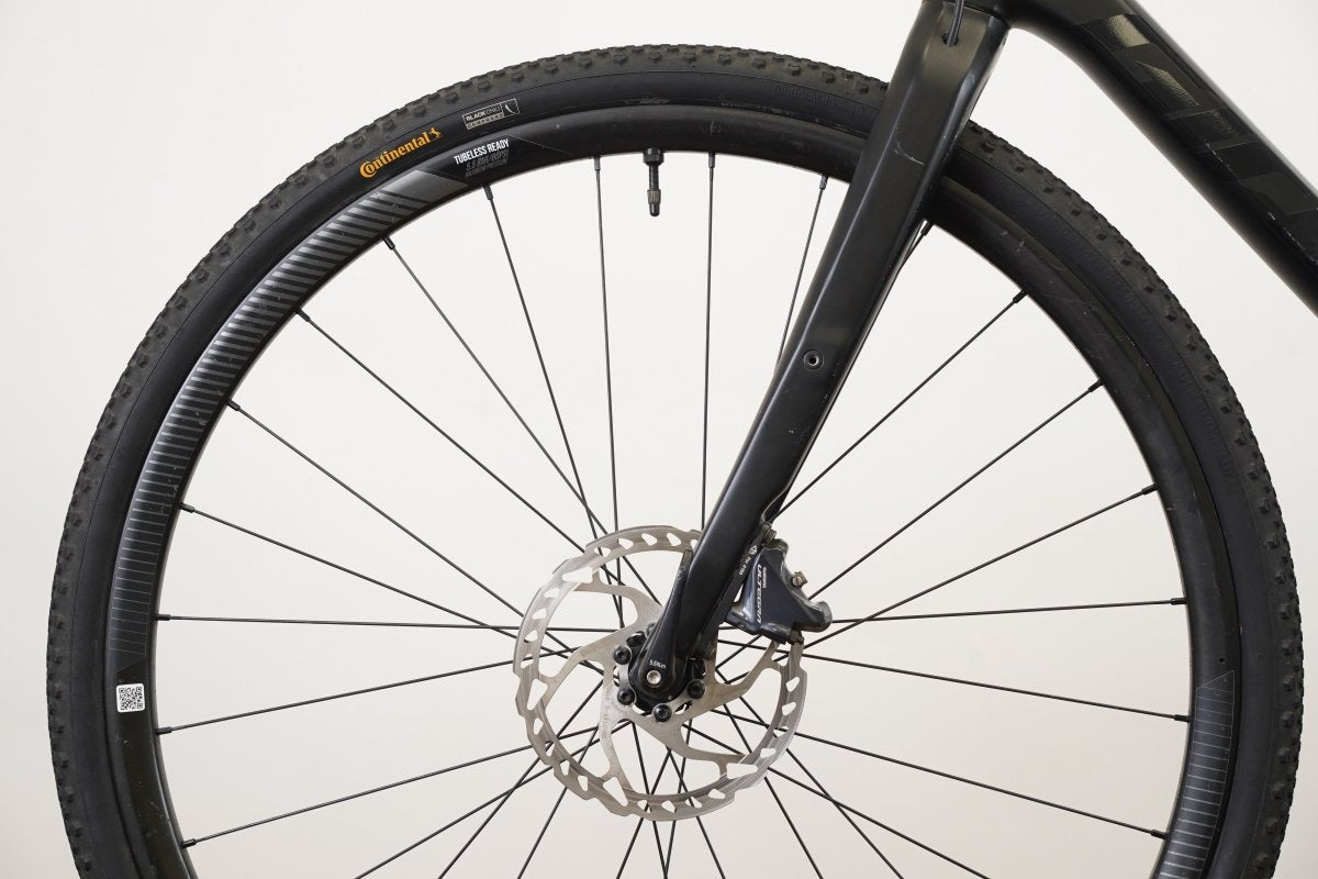 2019 M/L Giant Revolt Ultegra R8000 Carbon All-Road Gravel Hydraulic Disc Bike