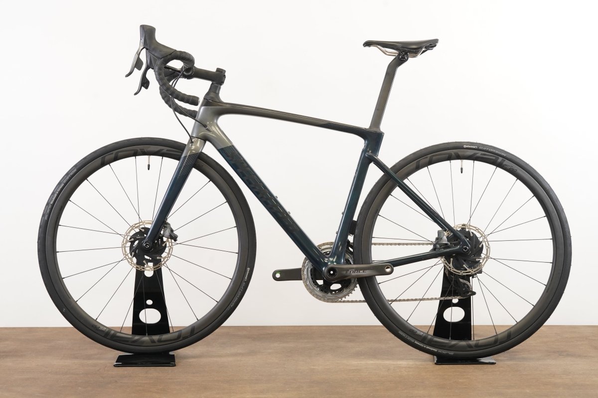 2020 54cm Specialized Roubaix Pro SRAM Force AXS Roval Carbon Disc Road Bike