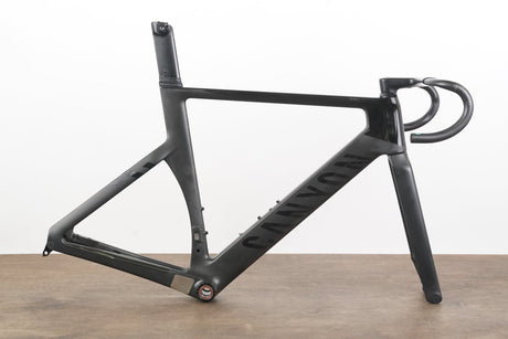 2023 M (Medium) Canyon Aeroad CFR Carbon Disc Brake Road Frameset + Cockpit