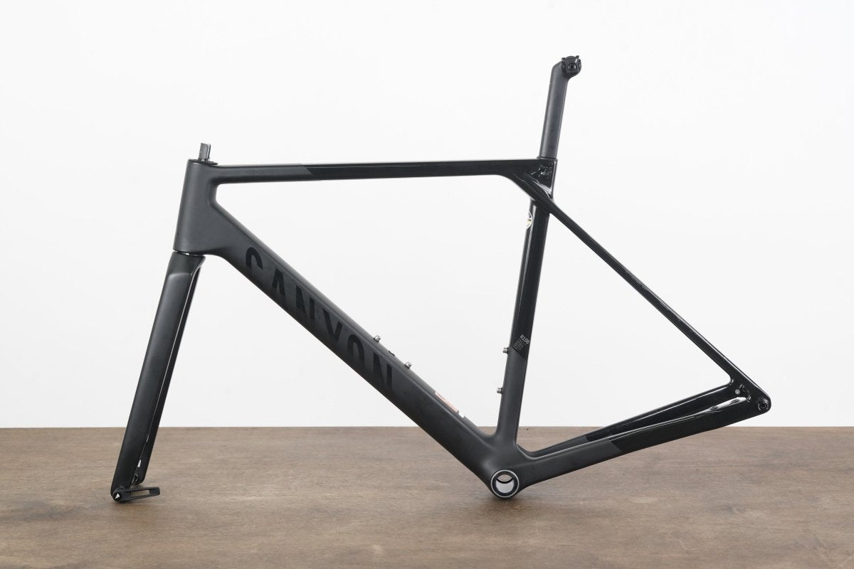 2023 M (Medium) Canyon Ultimate CF SLX Carbon Disc Road Frameset *Needs Service*