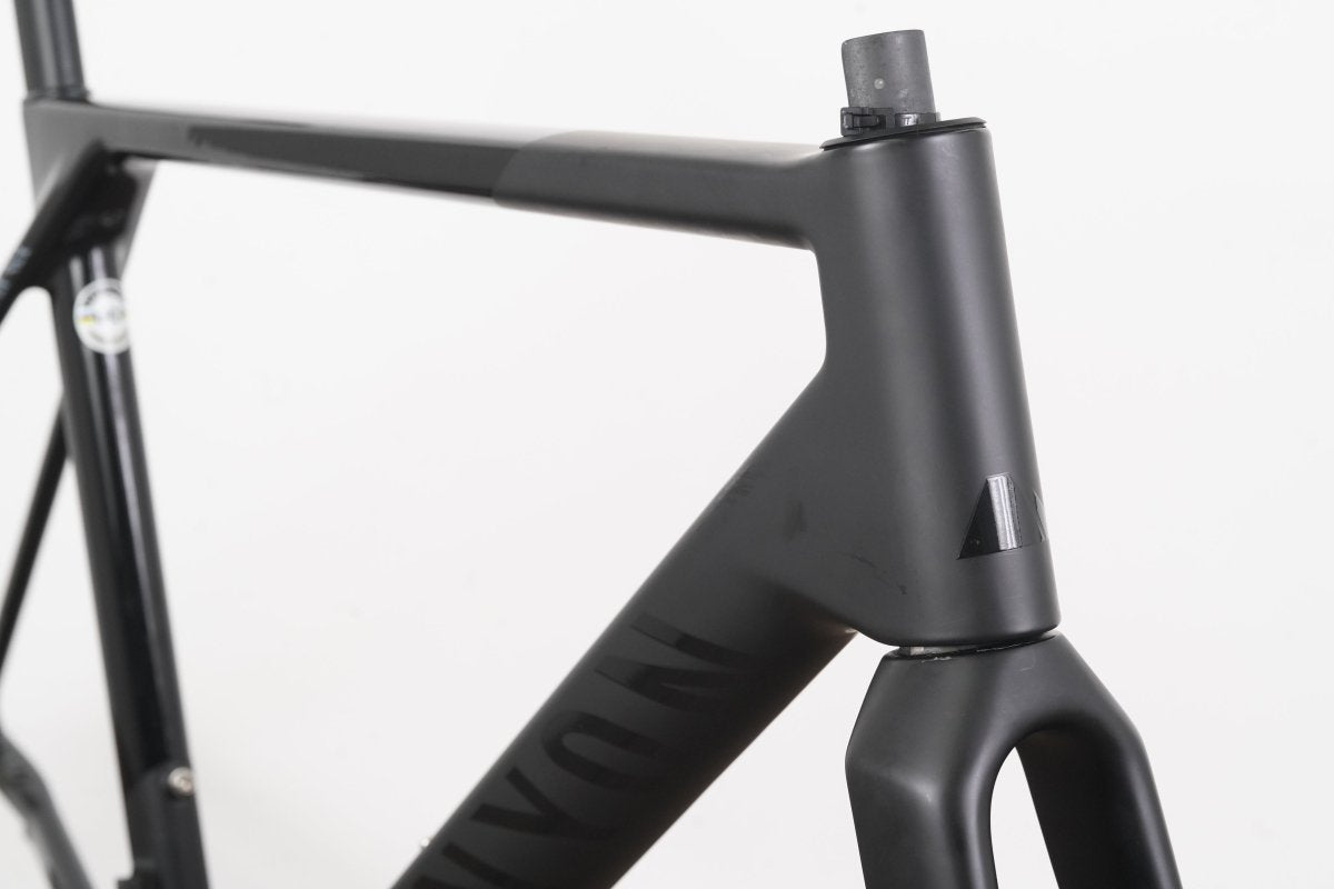 2023 M (Medium) Canyon Ultimate CF SLX Carbon Disc Road Frameset *Needs Service*