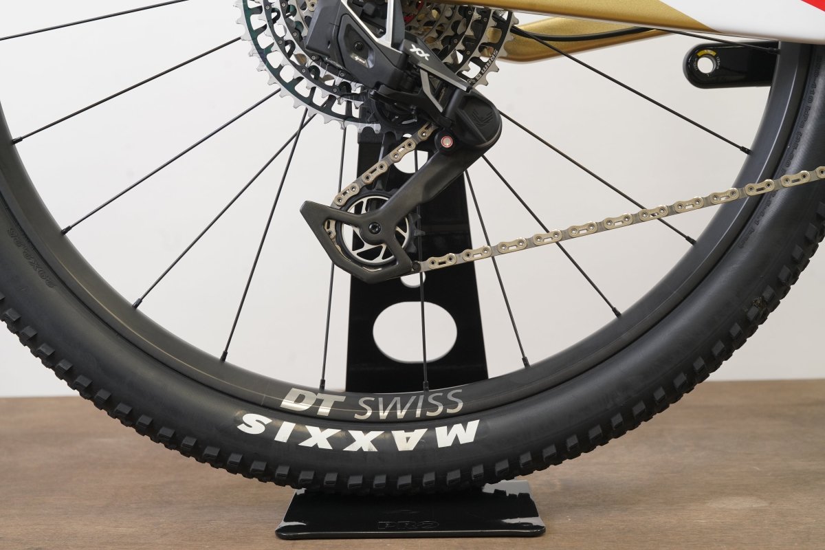 2025 L (Large) Pinarello Dogma XC World Cup SRAM XX SL AXS DT Swiss Carbon MTB