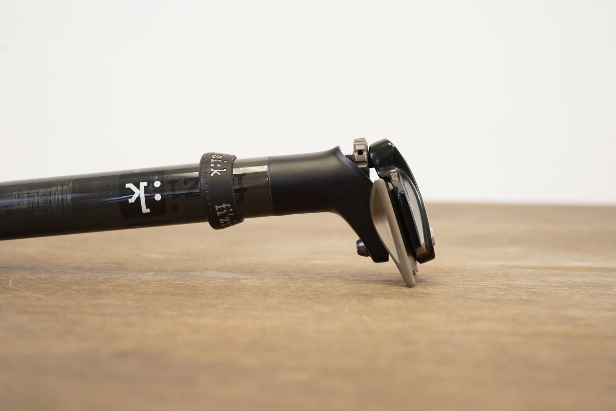 27.2mm Fizik Cyrano R1 Carbon Alloy Setback Road Seatpost