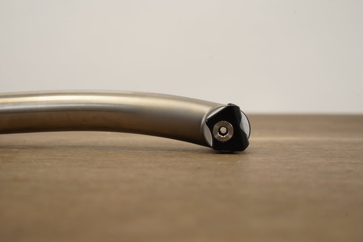 30.9mm Moots Titanium Setback Road Seatpost