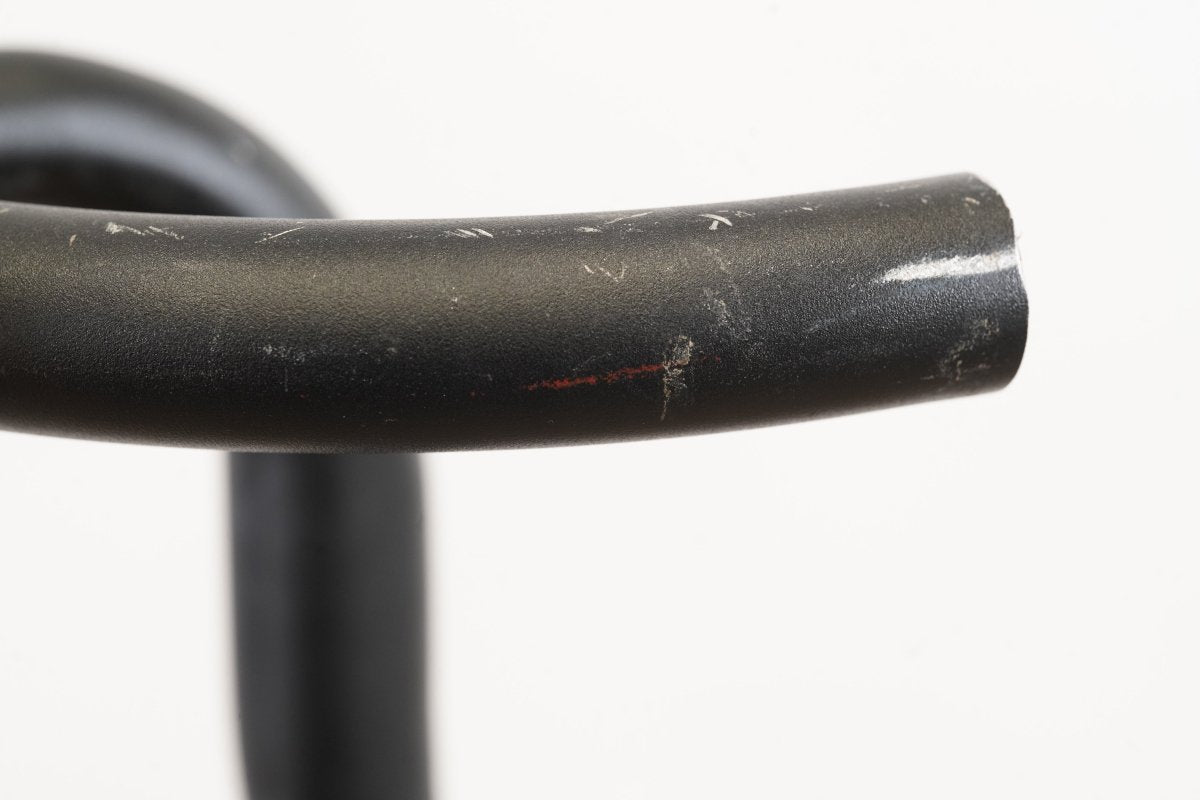38cm Oval Concepts 310 Alloy Road Handlebar 31.8mm