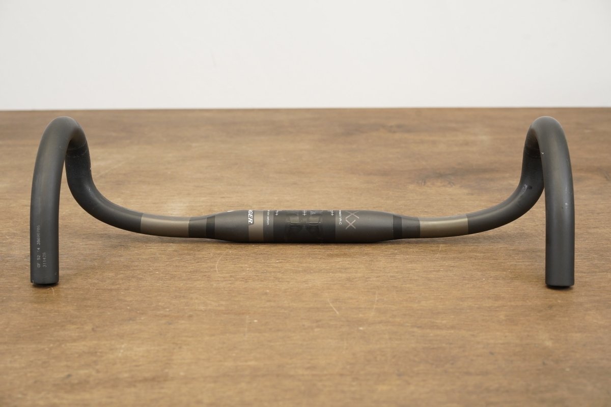44cm Bontrager XXX VR-C OCLV Carbon Compact Road Handlebar 31.8mm