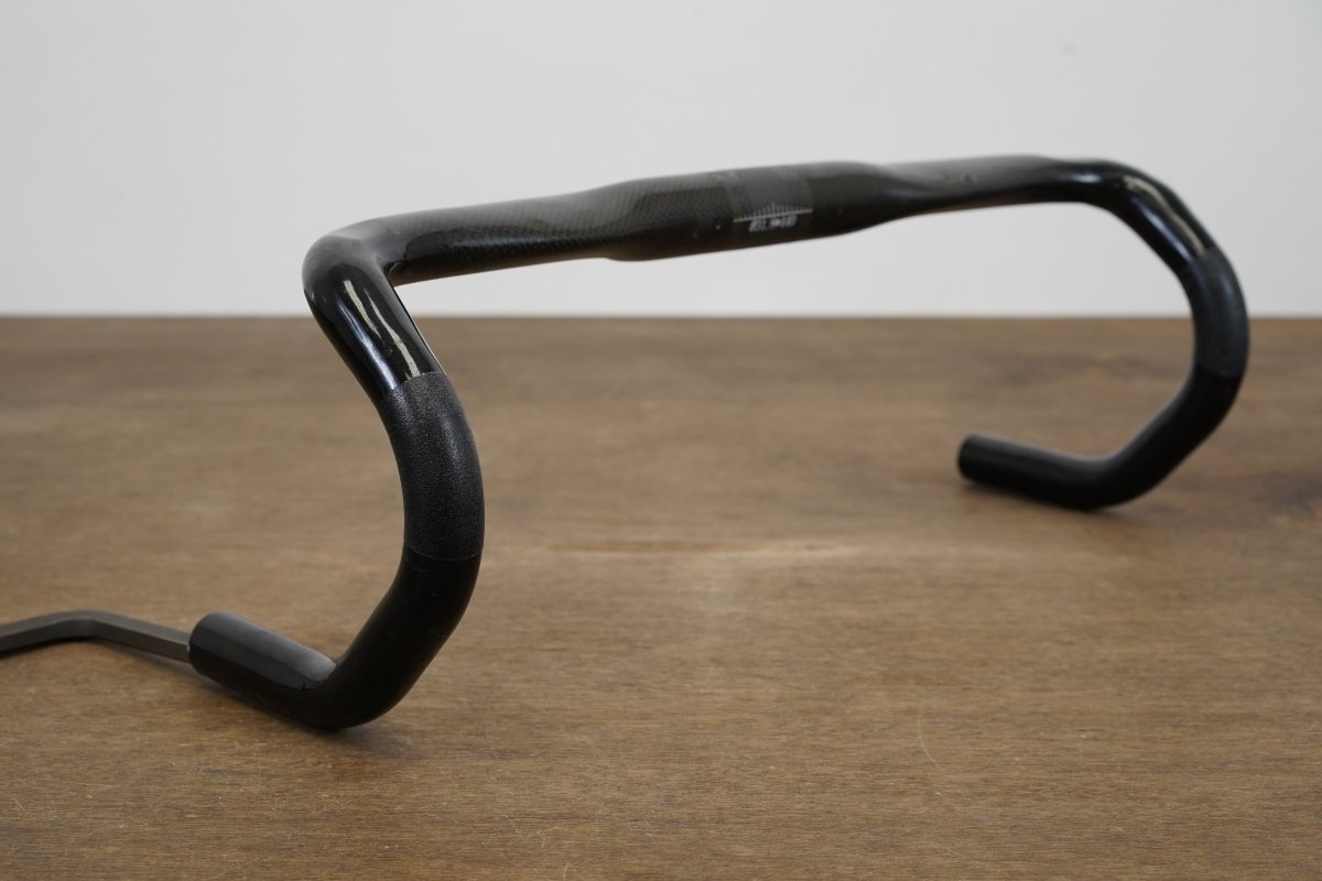 44cm Carbon Ergo Compact Road Handlebar 31.8mm