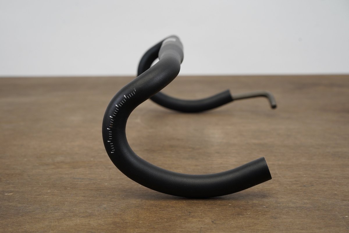 44cm PRO PLT Alloy Compact Road Handlebar 31.8mm