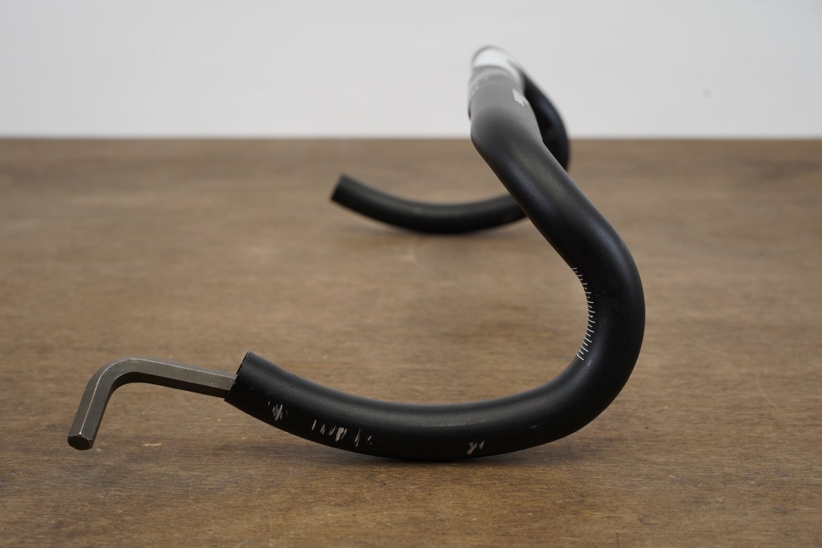 46cm 3T Ergonova Pro Alloy Compact Road Handlebar 31.8mm