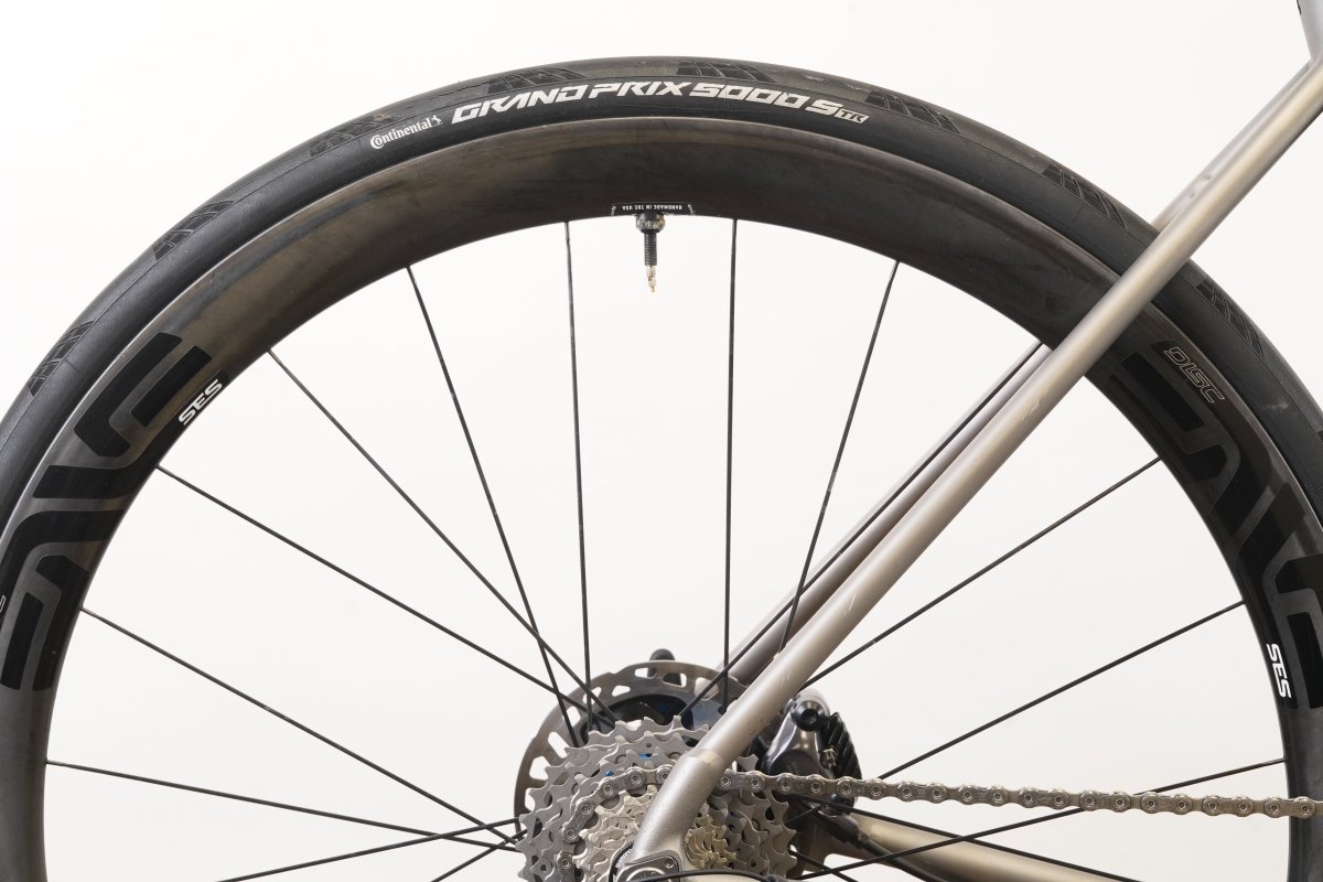 54cm Moots Vamoots RSL 40th Ann. Ultegra Di2 ENVE Chris King Titanium Disc Bike