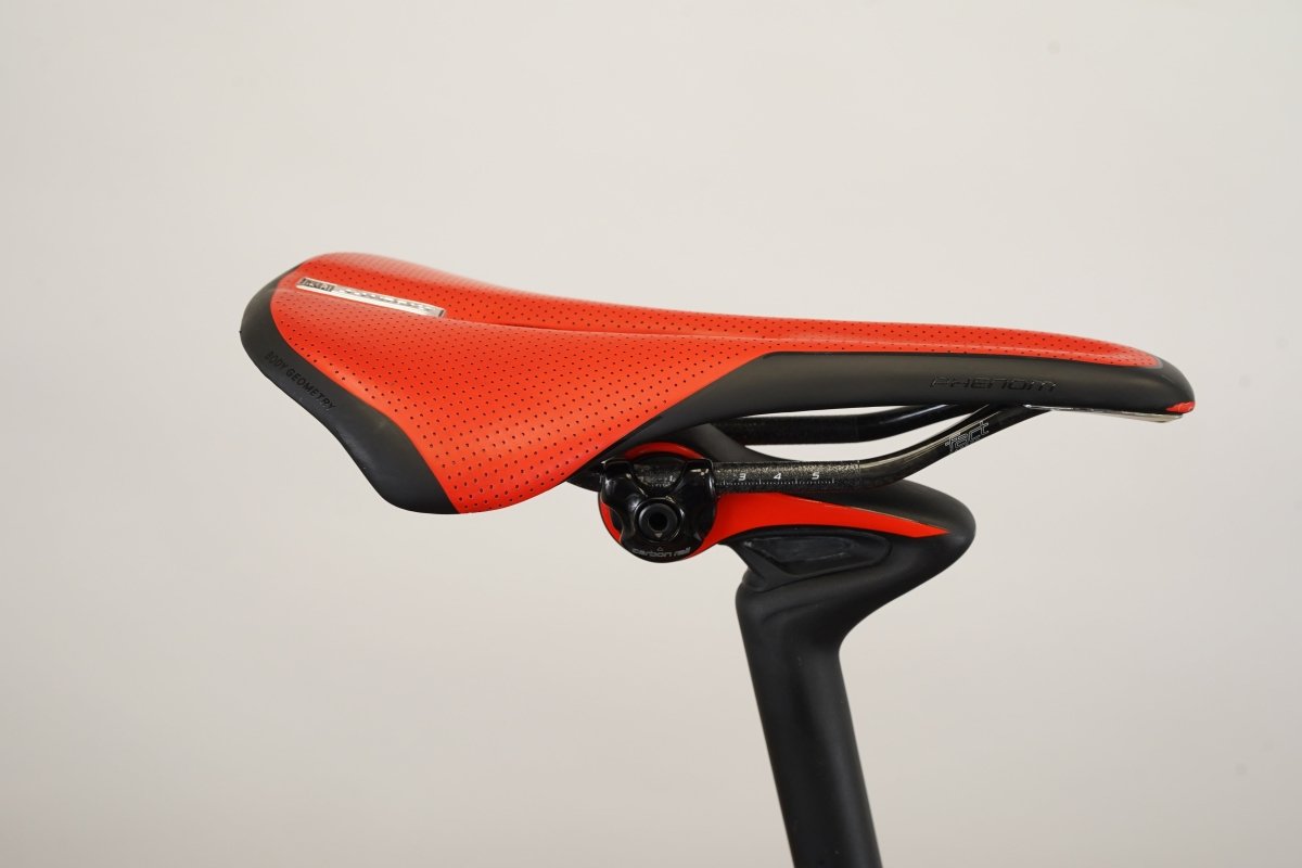54cm Specialized S-WORKS Roubaix SRAM Red eTap Roval Carbon Disc Road Bike