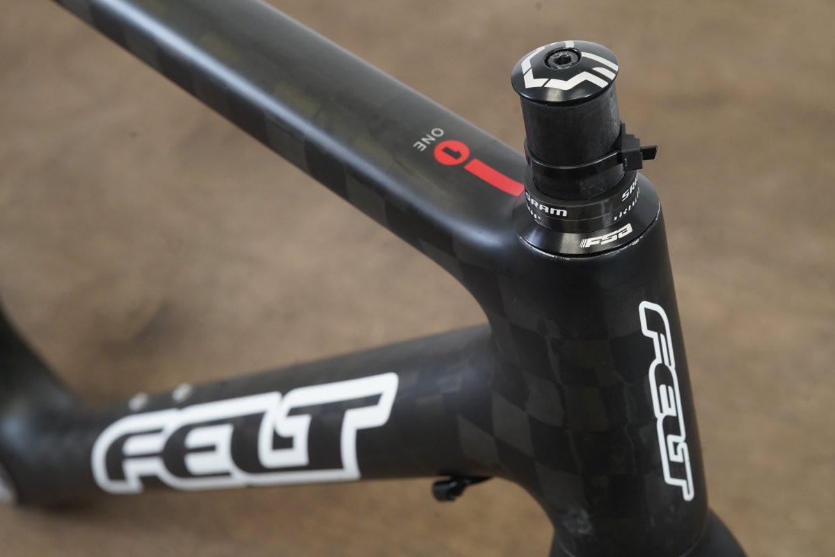 56cm Felt F1 Carbon Rim Brake Road Framesest