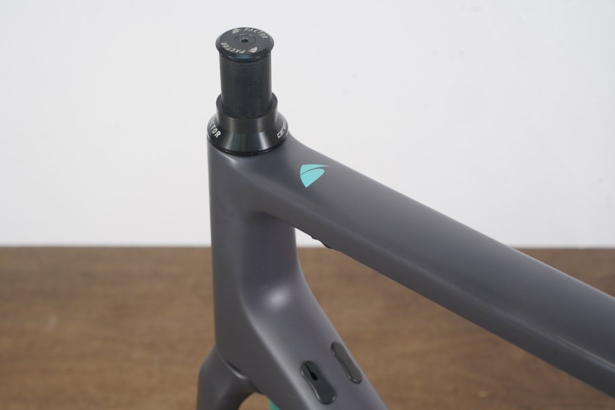 58cm Factor O2 Carbon Rim Brake Road Frameset