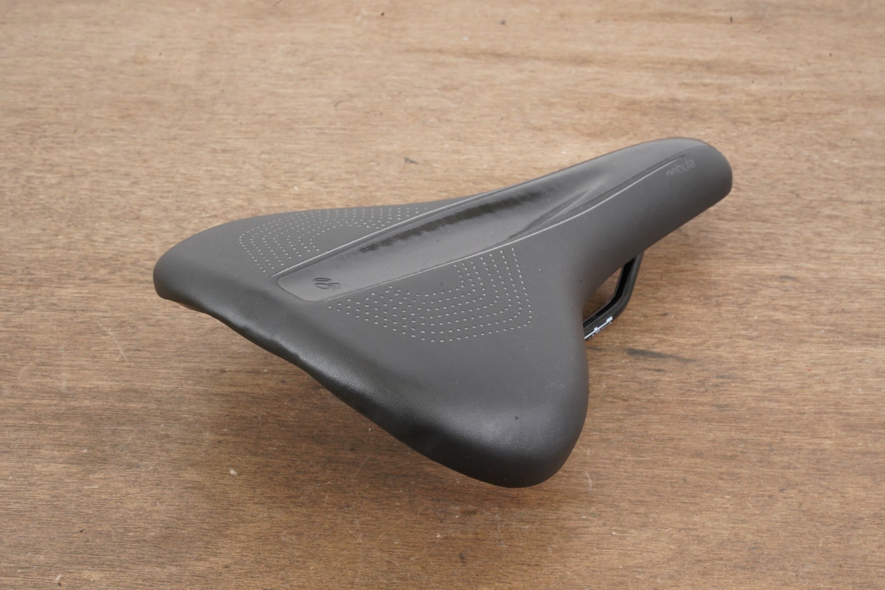 bontrager nebula saddle