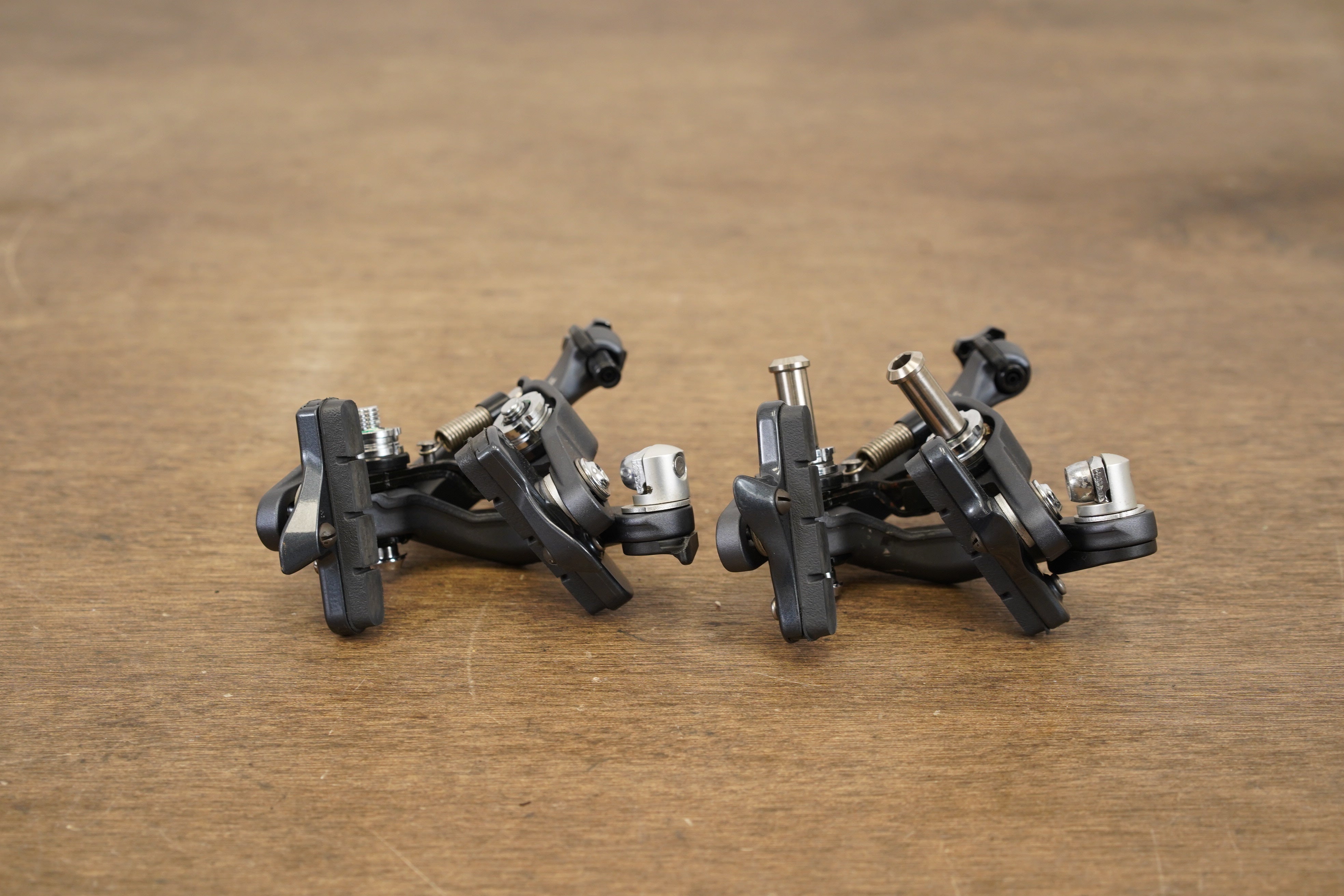 Shimano Ultegra BR-R8010 Direct Mount Rim Brake Calipers R8010